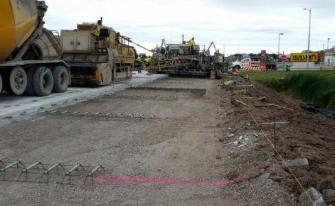 6-Slipform-Paving-Belt-Placement